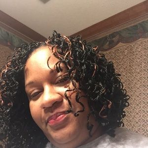 Meet your Posher, Angela